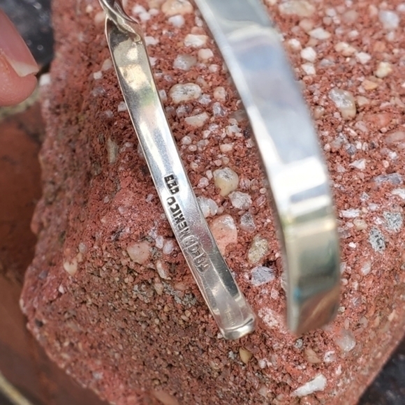 Vintage Modernist sterling open cuff - Picture 4 of 12